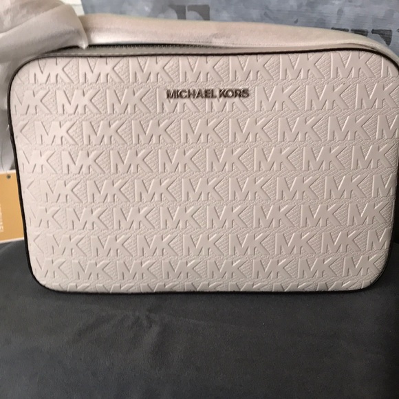 🆕💗NWT Michael Kors Jet Set Crossbody - Picture 2 of 5